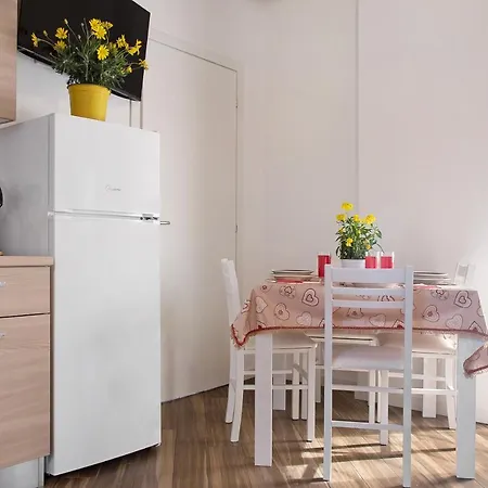 Apartment Casa Andrea E Linda Germignaga